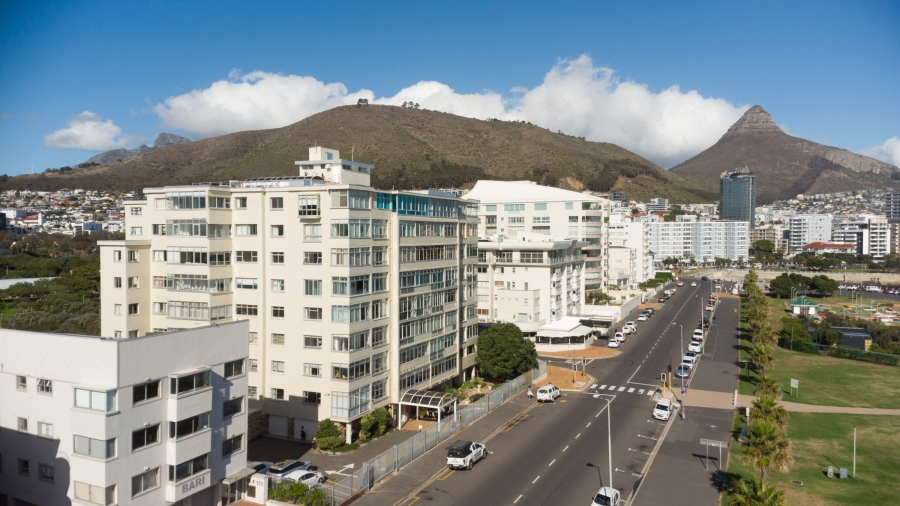 To Let 1 Bedroom Property for Rent in Mouille Point Western Cape